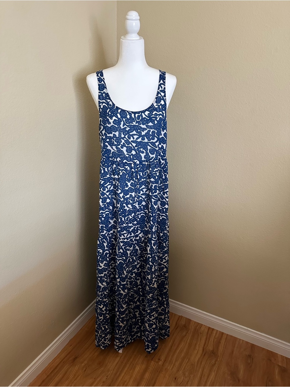 🍀 Lucky Brand Blue Vines Tiered Maxi Dress Size Medium 💙